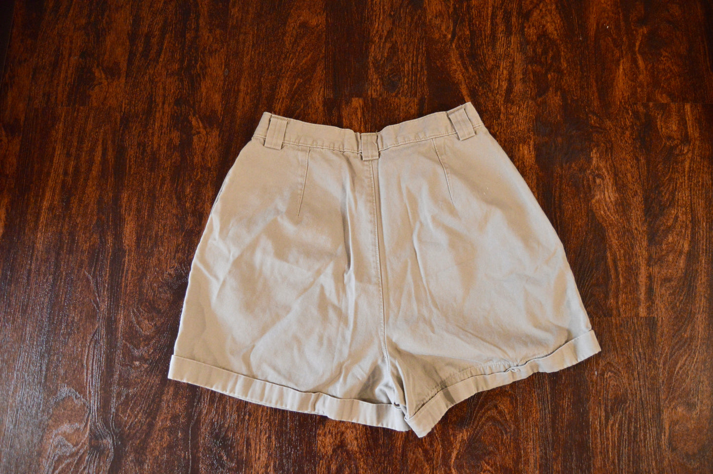 Vintage BR cream shorts
