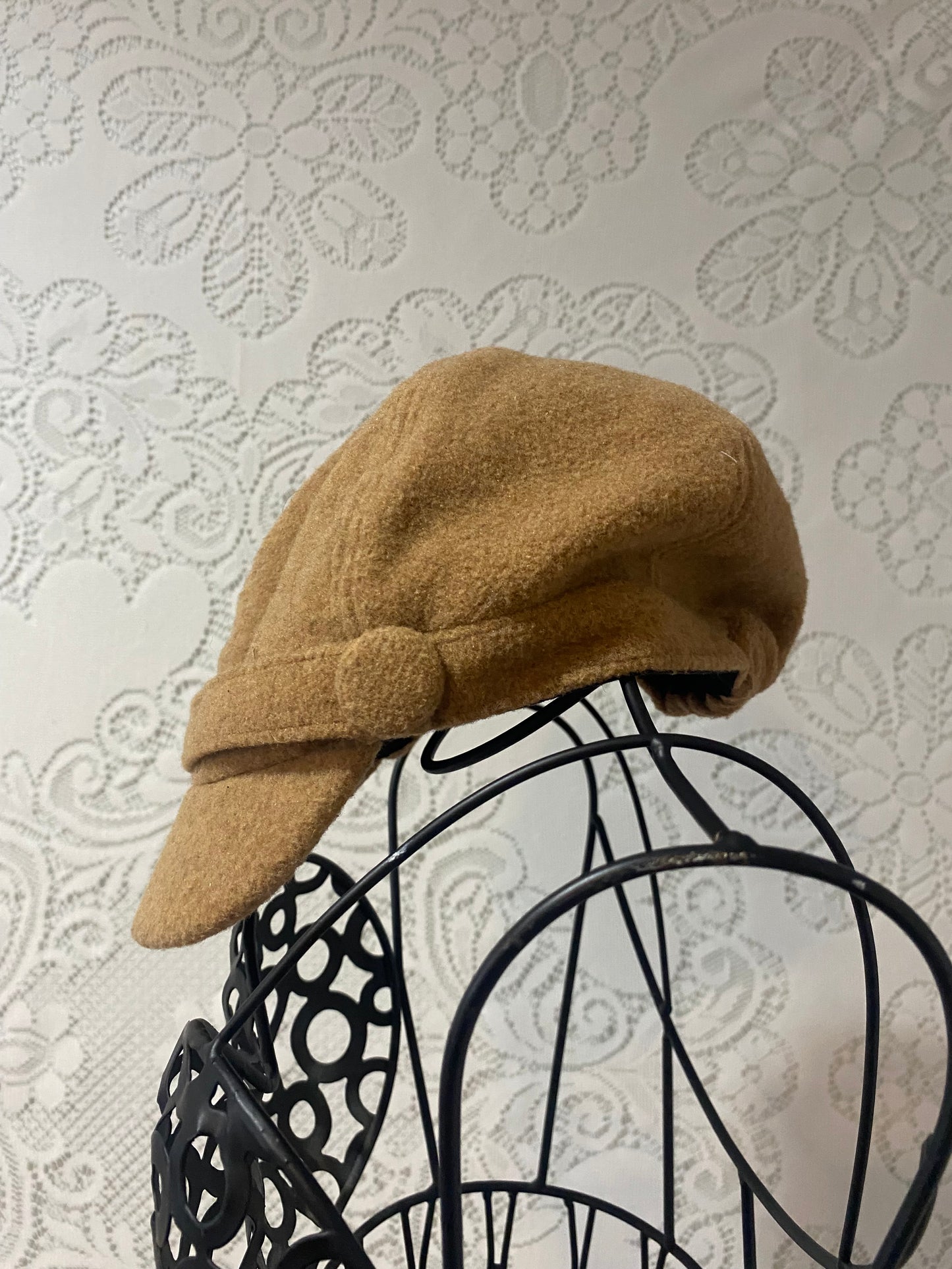 Papillon tan wool baker boy hat