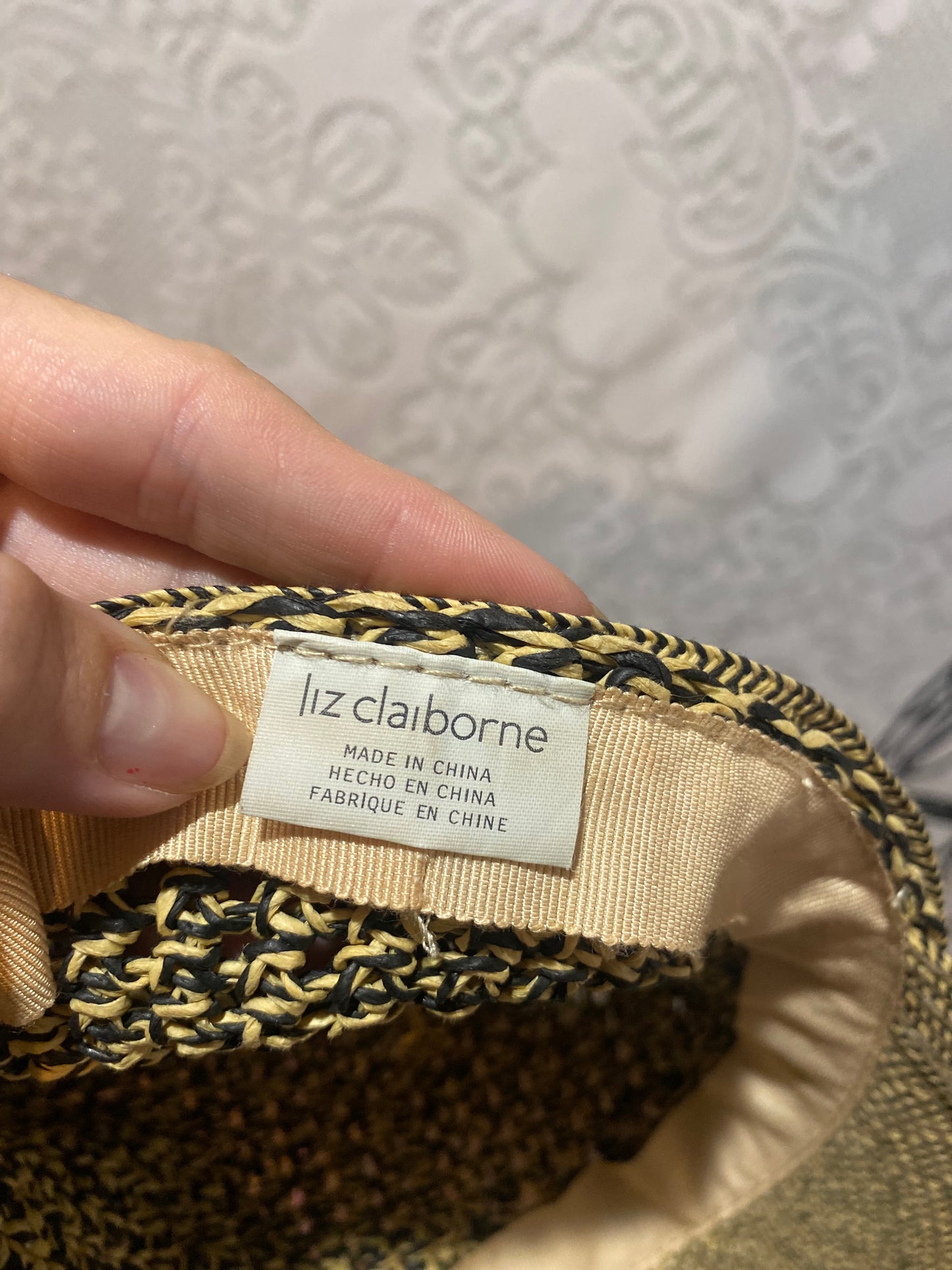 Liz Claiborne floppy 2 toned hat