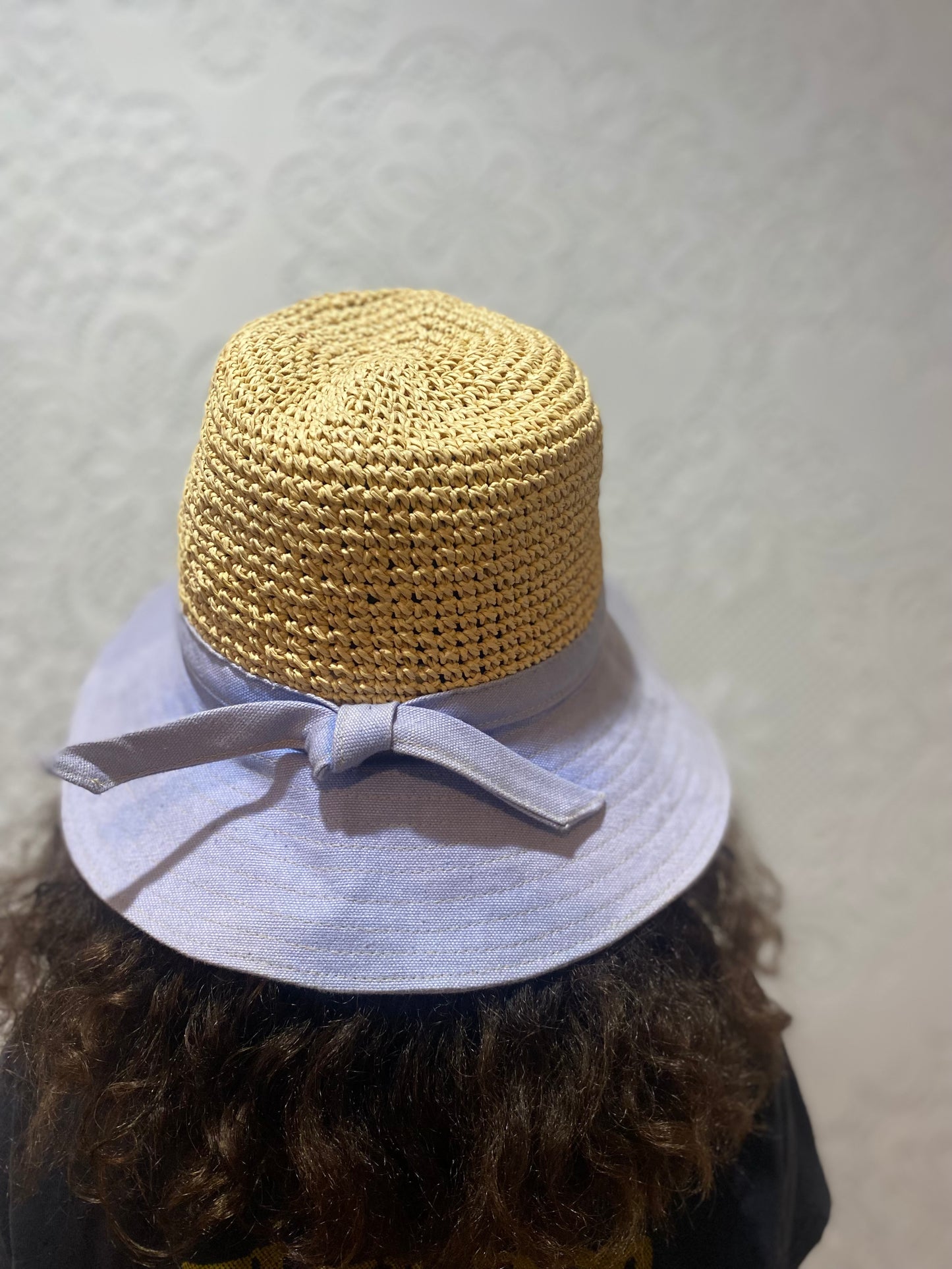 Two-toned Liz Claiborne sun hat