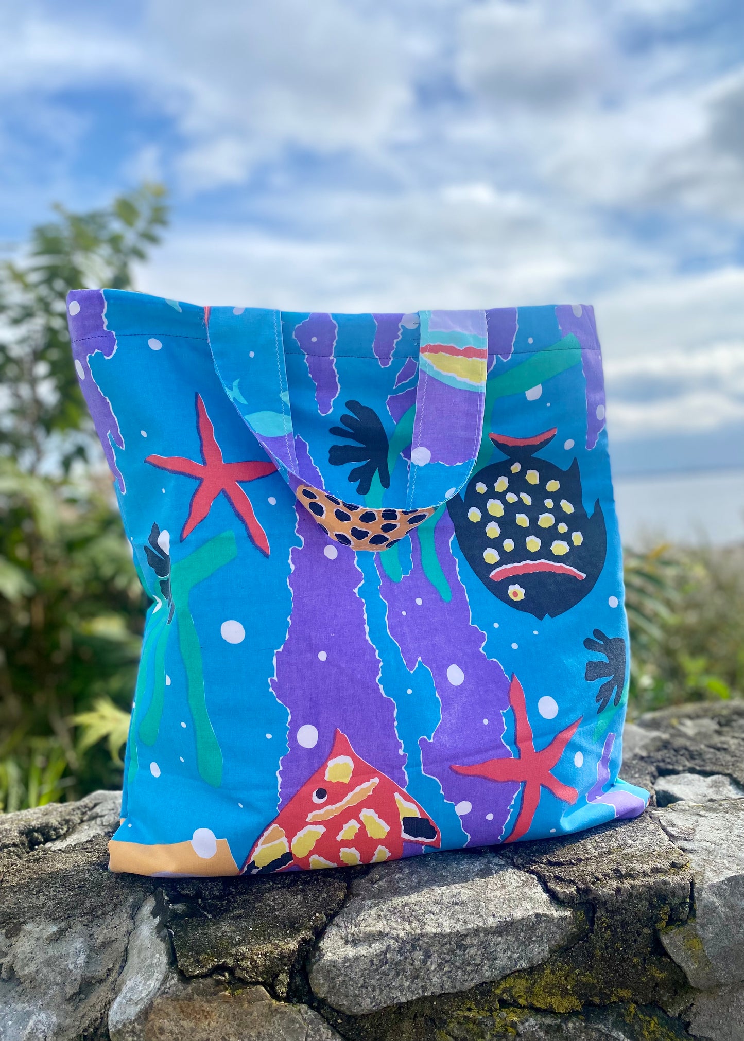 Just keep swimmin' Pillow Tote
