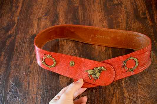 Vintage Garay red riding belt