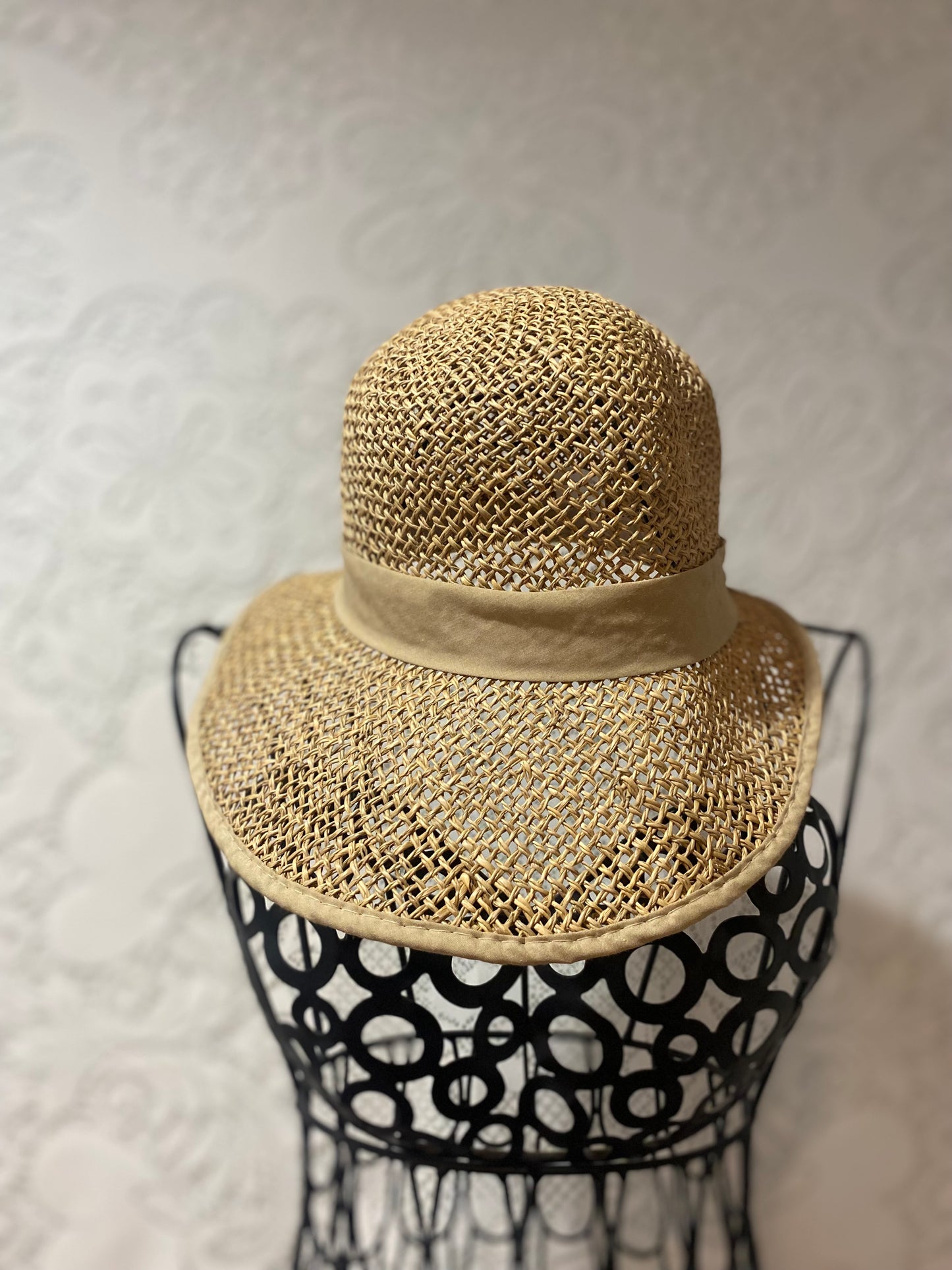 Tan straw visor hat