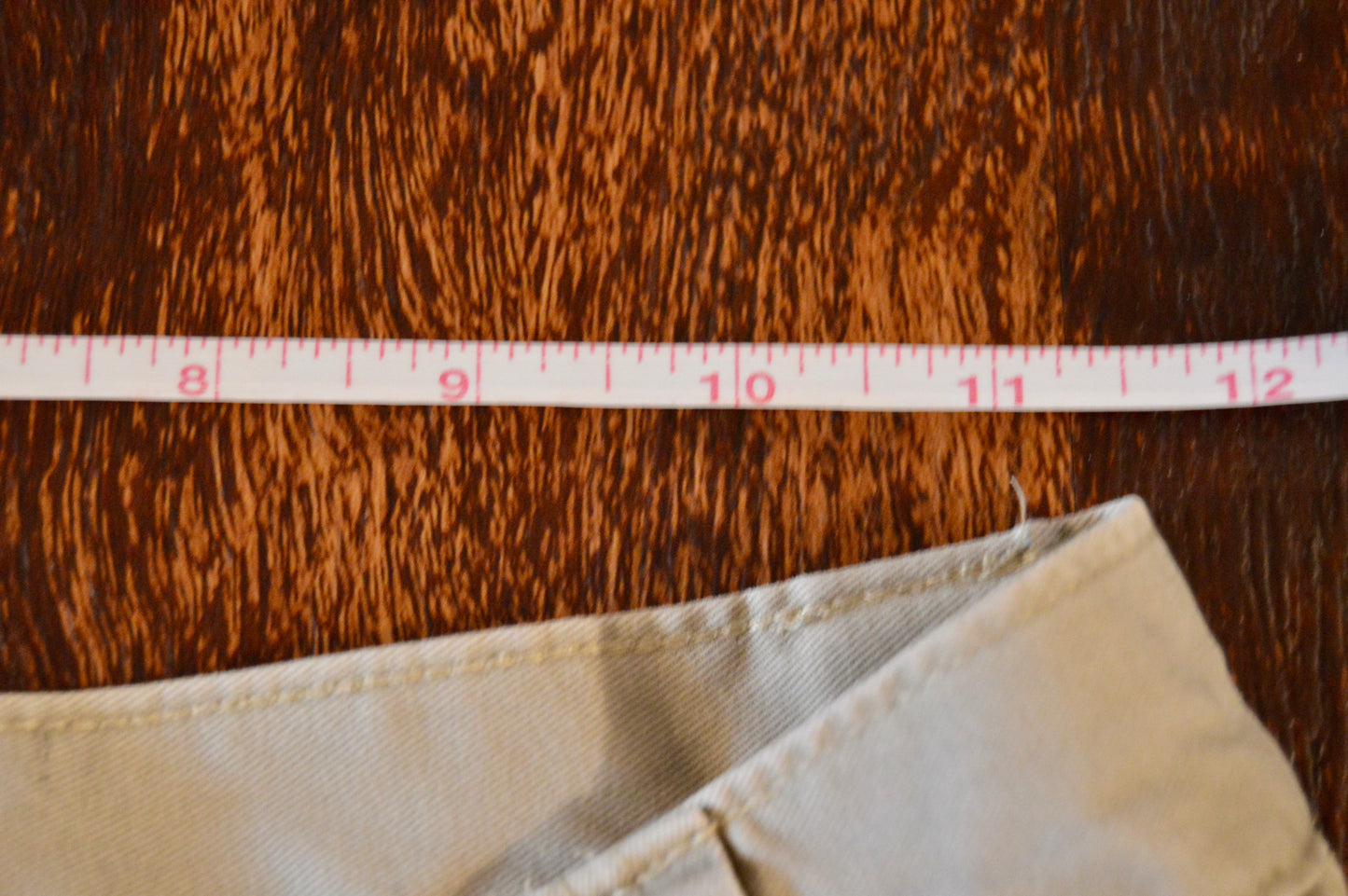 Vintage BR cream shorts