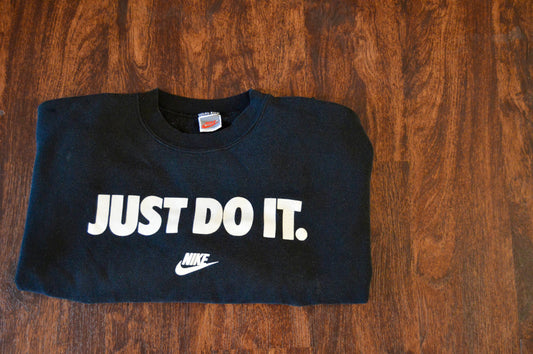 90’s NIKE crewneck