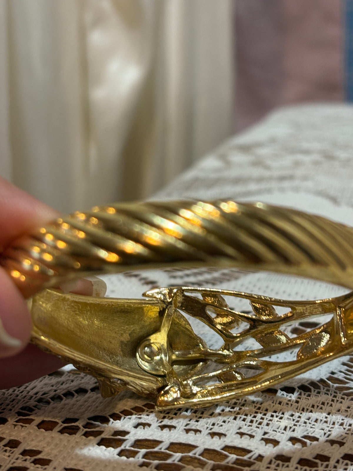 Trifari Goldtone Tiger Rhinestone bracelet