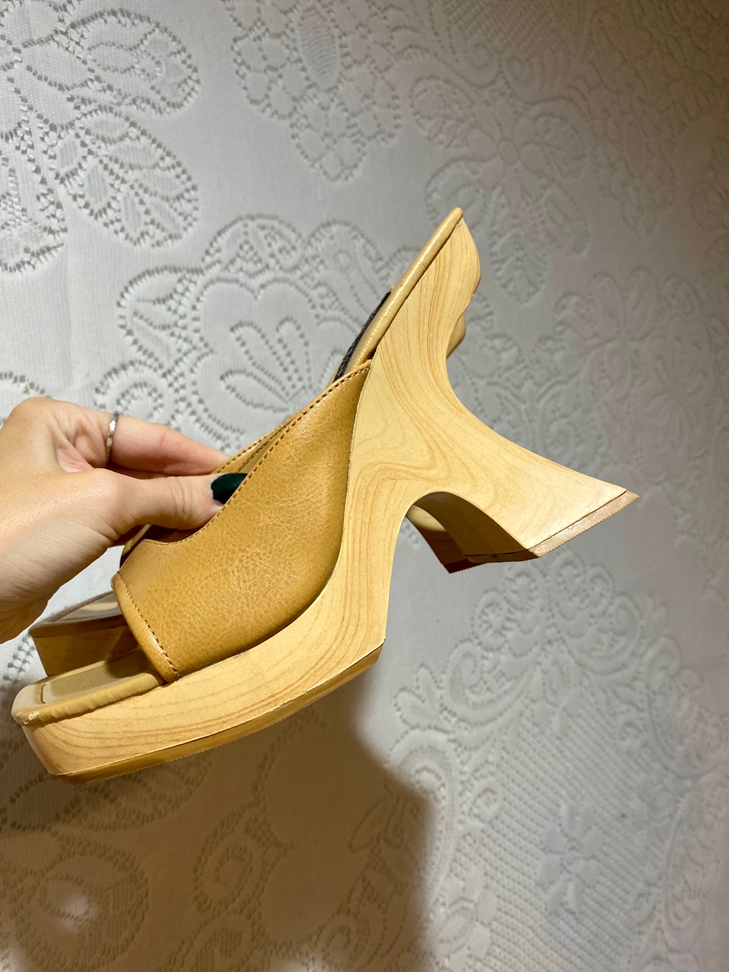 Y2K SPLASH wooden heels