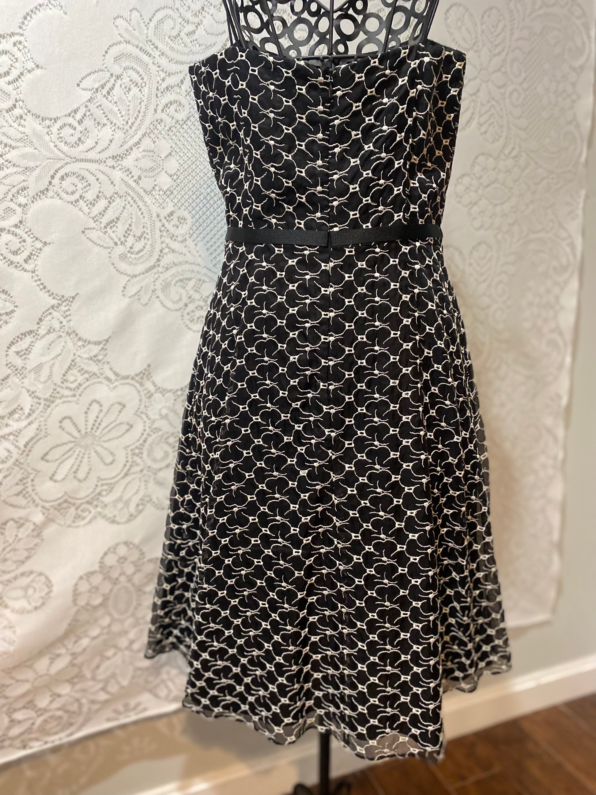 Laundry by Shelli Segal cocktail dress – Fierce Lane