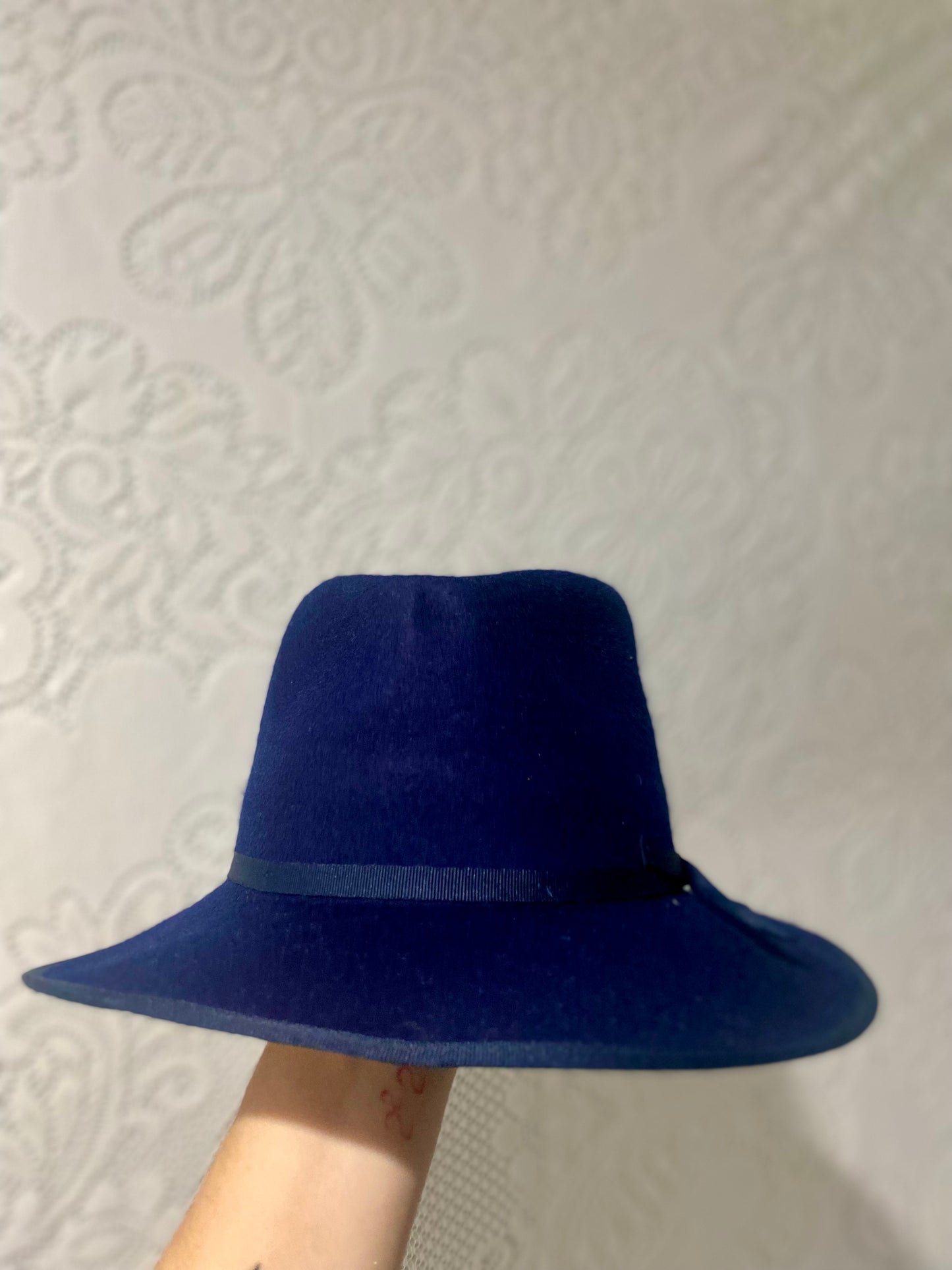 BRIXTON hat 04