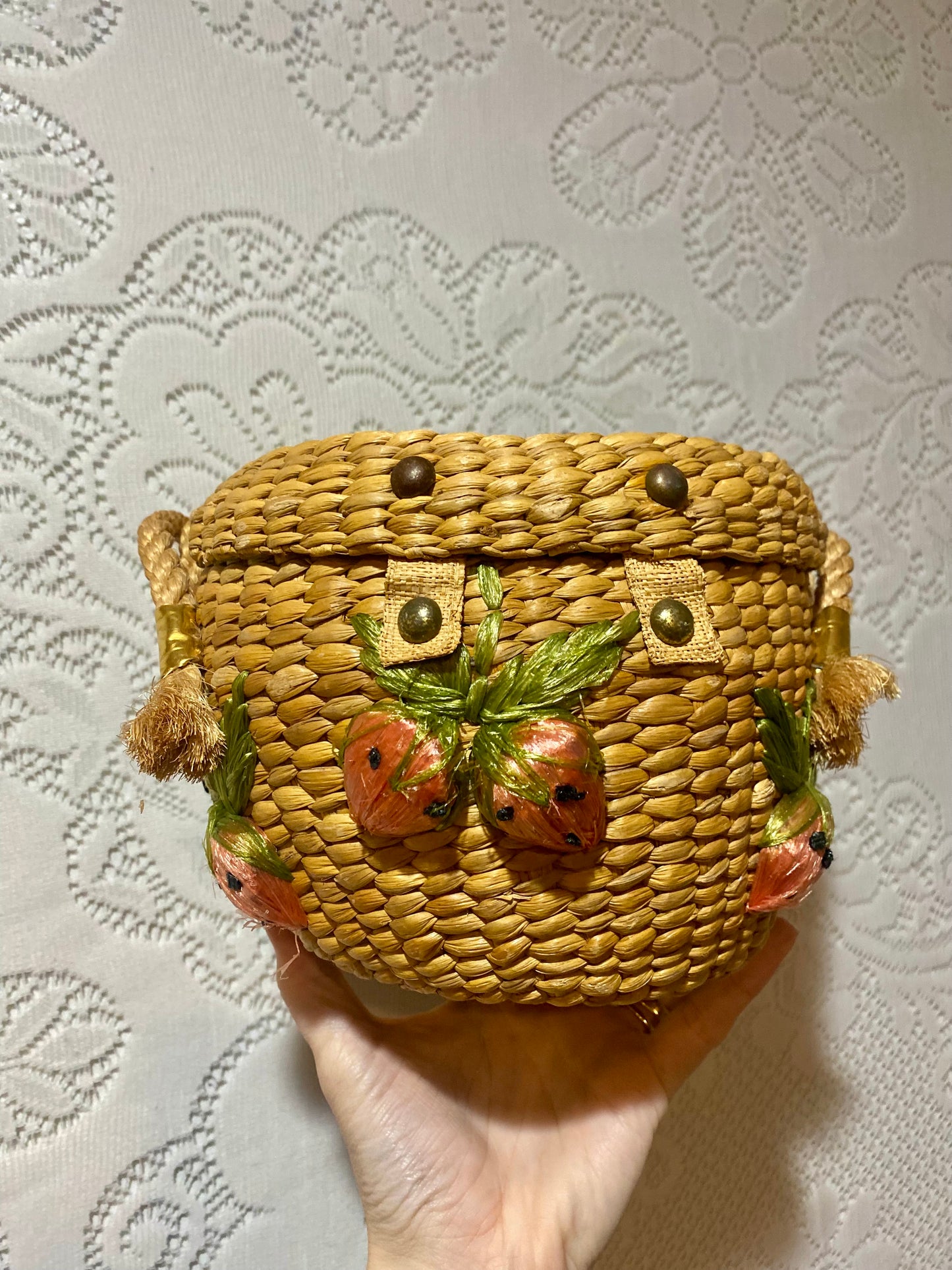 Vintage 50’s woven strawberry purse