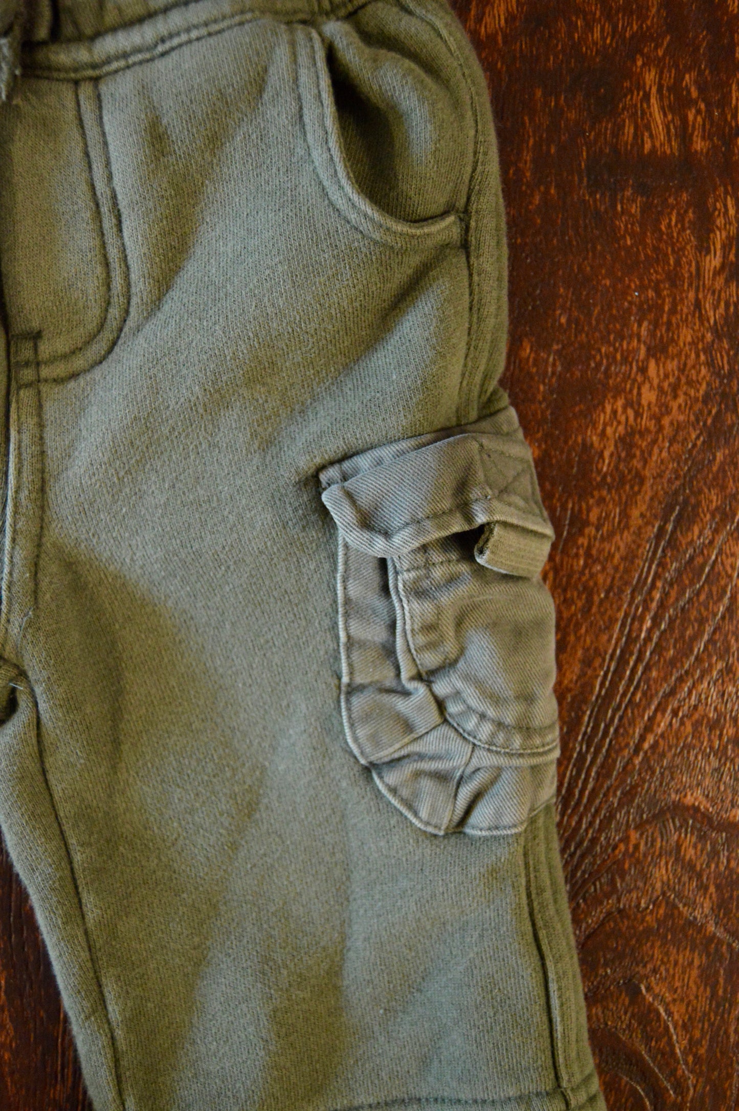 ‘04 3-6mo cargo sweats