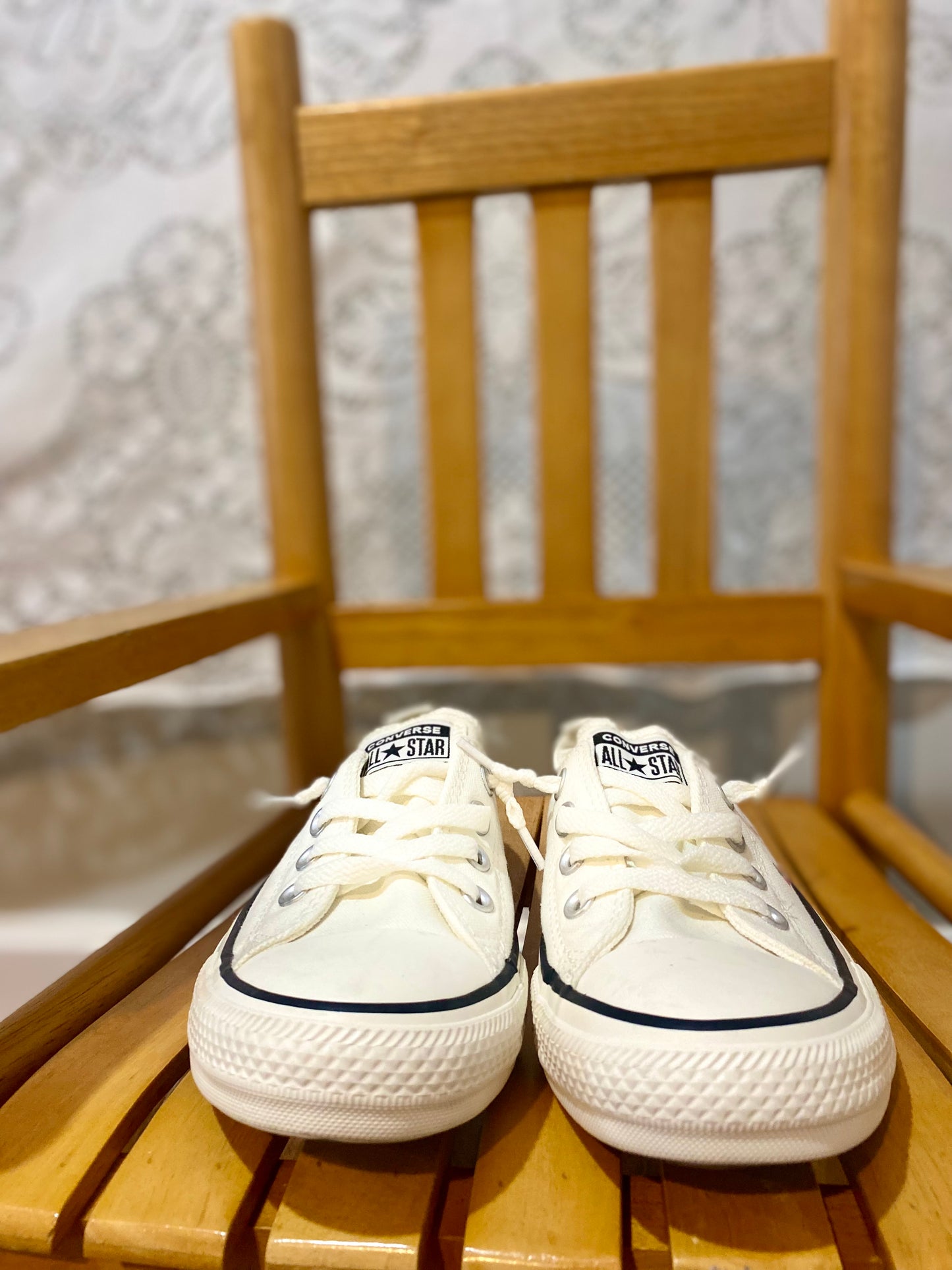 Cherry Converse