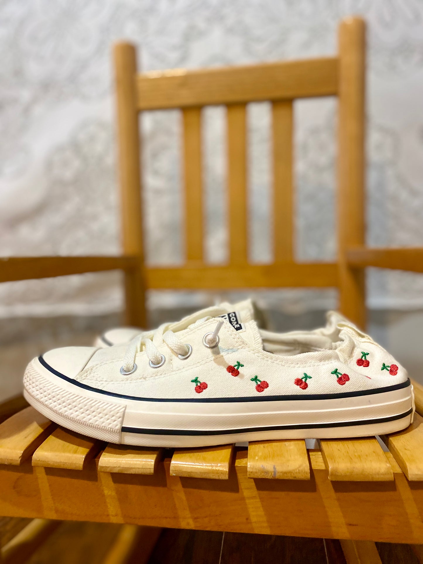 Cherry Converse