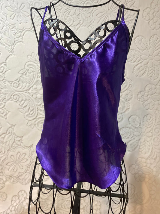 VS gold label purple tank