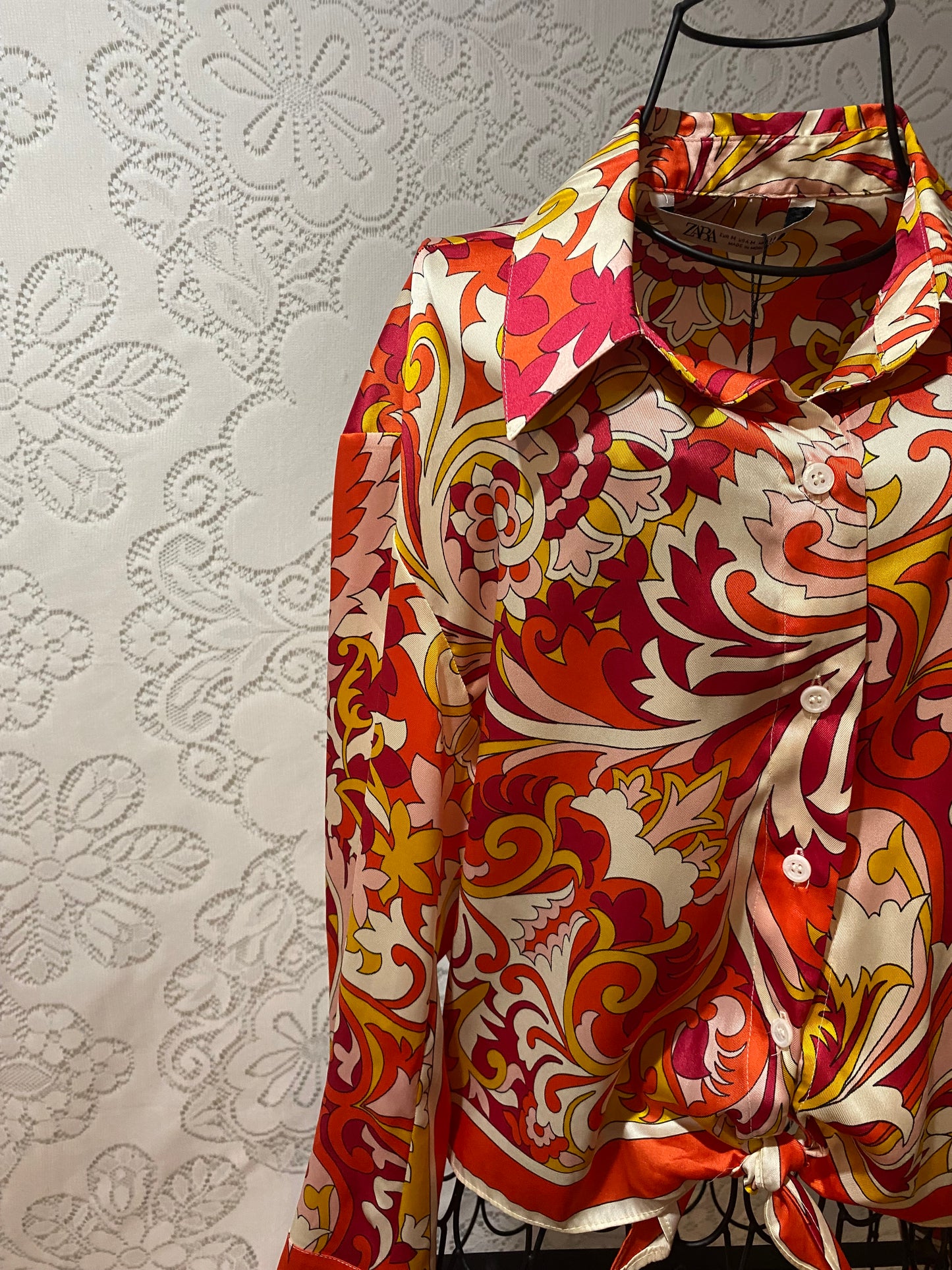 NWT 70’s inspired Zara blouse