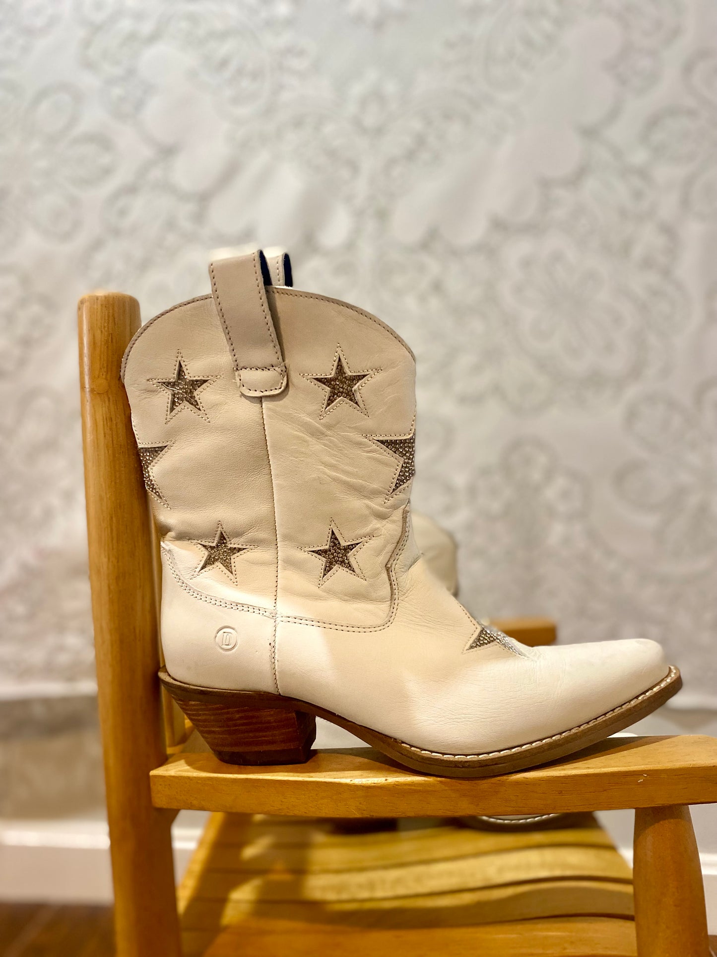 Dingo Star boots!