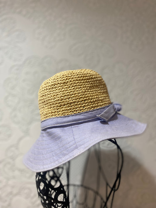 Two-toned Liz Claiborne sun hat